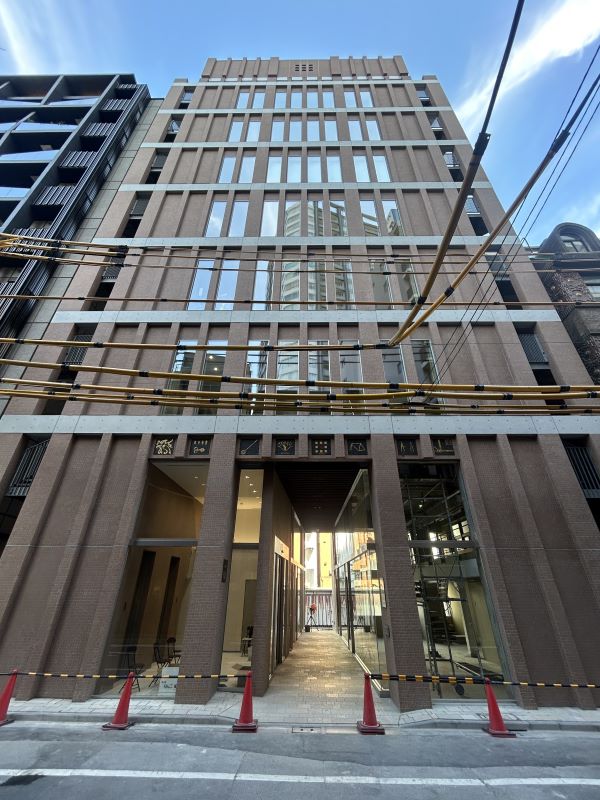 1建物全体.JPG